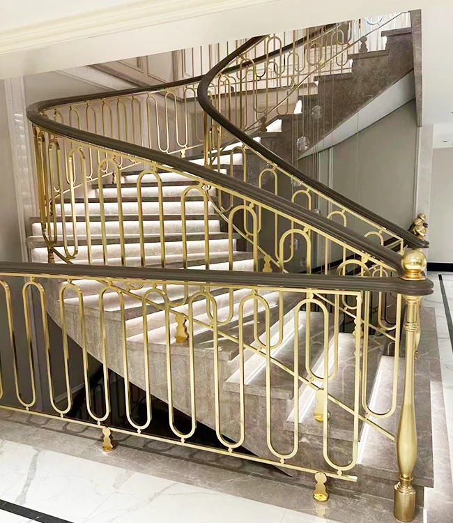 Warum die Treppe Handläufe für Sicherheit und Stil wählen?